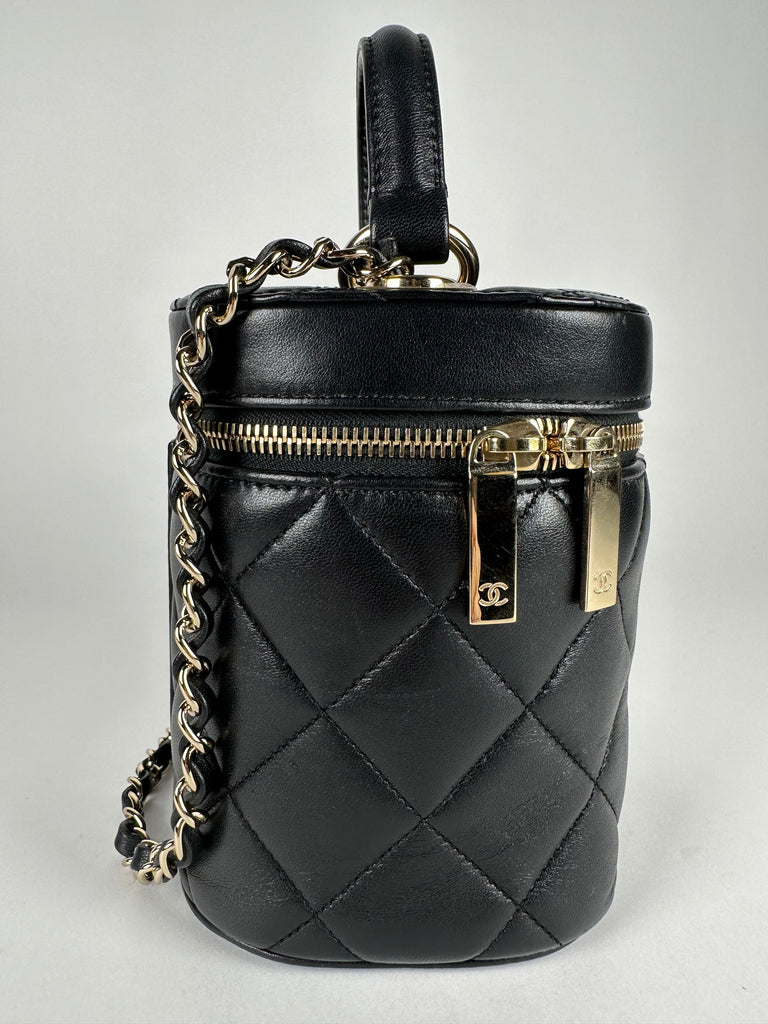 Chanel Lambskin Quilted Trendy CC Vanity Case Black