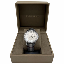 Load image into Gallery viewer, Burberry Horseferry Classic Check Watch 40mm