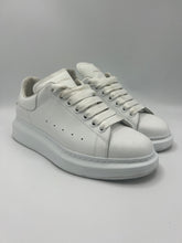 Load image into Gallery viewer, Alexander McQueen oversized sneakers White size 40.5EU